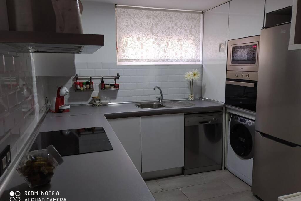 Apartamento En Primera Linea De Playa Sanlucar de Barrameda Luaran gambar